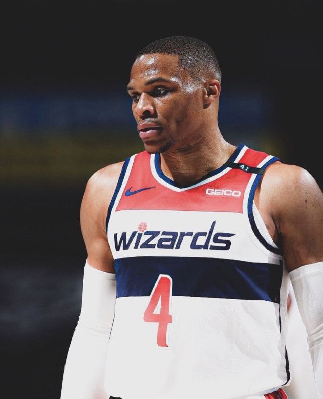 kaiyun sports-英超赛程吃紧，华盛顿奇才窗口期官宣签约，底气十足，身体对抗强度拉满(莱斯特城夺英超冠军赛季与第二名)