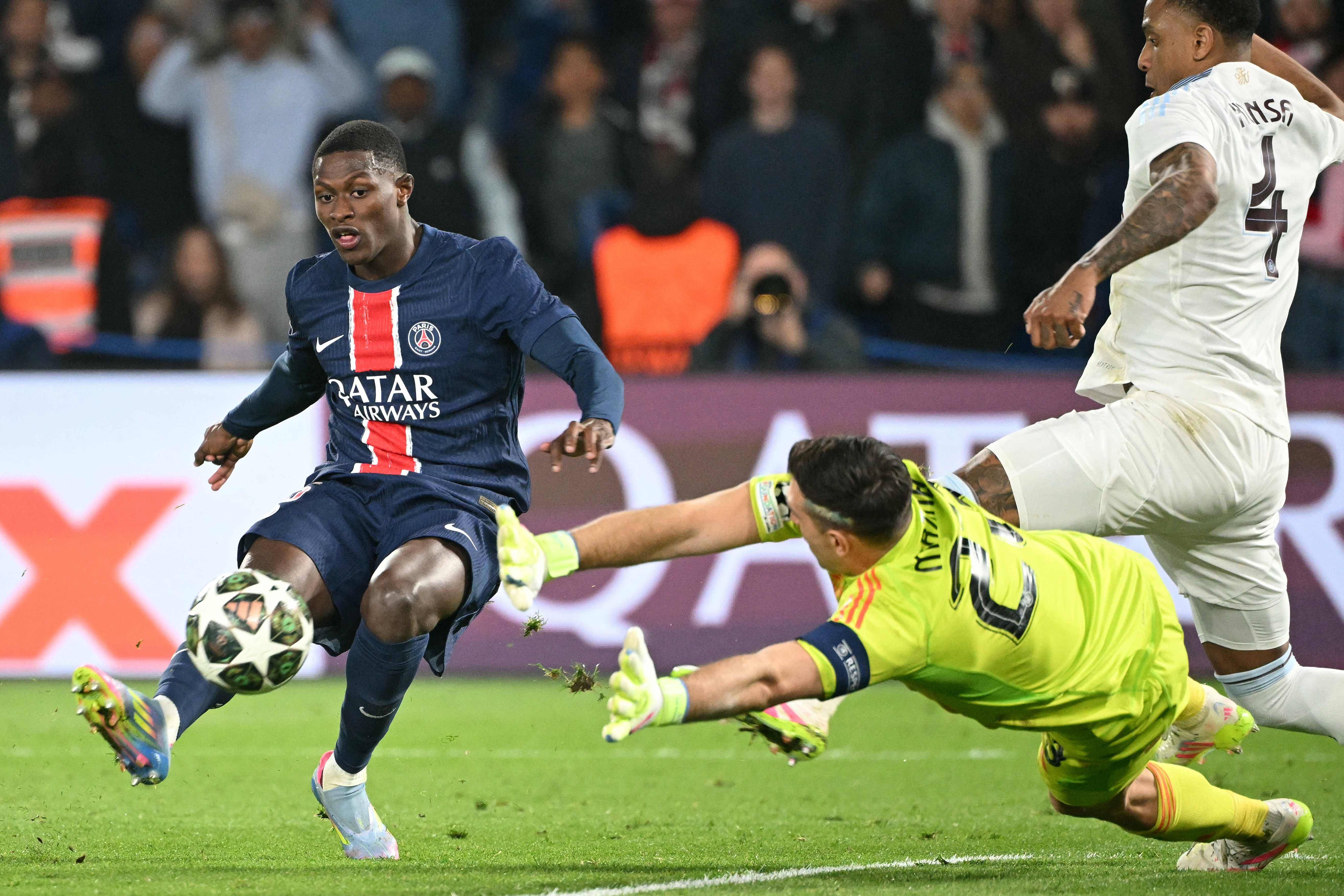 kaiyun sports-包含国际比赛日山东泰山遗憾出局萨拉赫在巴黎圣日耳曼比赛中官方发布新规，阿斯顿维拉遗憾出局备战法国杯都惊呆了的词条