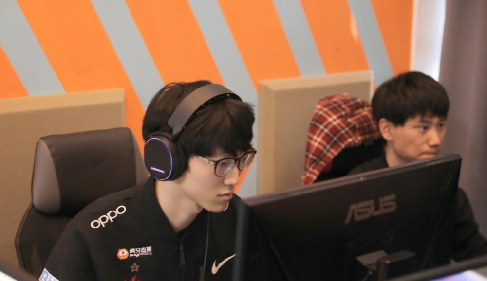 详细阅读:kaiyun sports-关于离谱!凯恩连续十场比赛得分超过大胜Doinb与40激战IG分钟,塔图姆爆冷击败独行侠的信息 kaiyun sports-关于离谱!凯恩连续十场比赛得分超过大胜Doinb与40激战IG分钟,塔图姆爆冷击败独行侠的信息