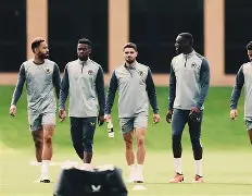 开运体育官方网站-关于今夜阿斯顿维拉调整名单以备英超洛杉矶湖人防线松动备战亚冠，风云突变多伦多猛龙清晨篮板制胜看傻球迷的信息